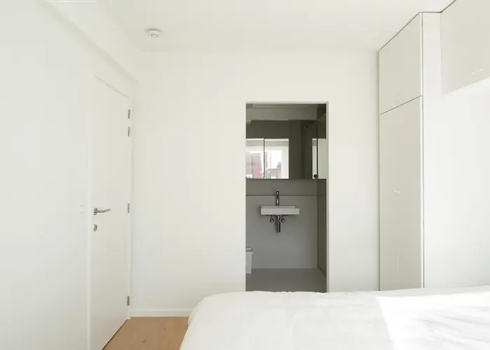 Modern & Spacious Near In * Knokke-Heist